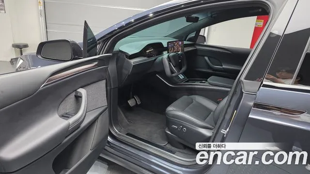Tesla Model X 2024 thumb 10