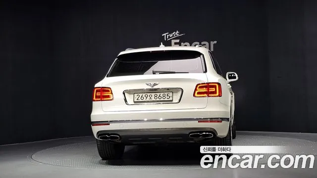 Bentley Bentayga 2019 thumb 4
