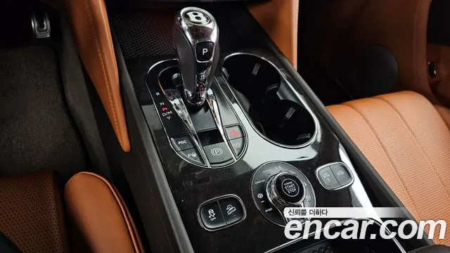 Bentley Bentayga 2019 thumb 9
