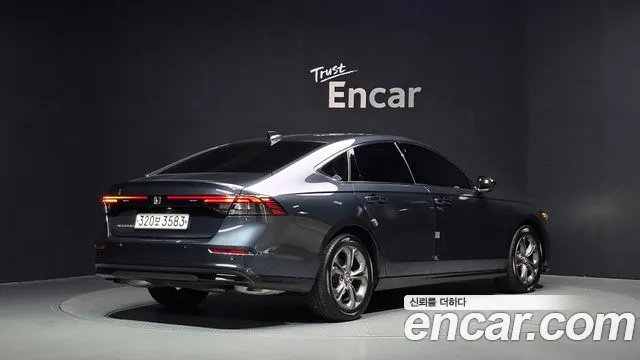 Honda Accord 2023 thumb 2
