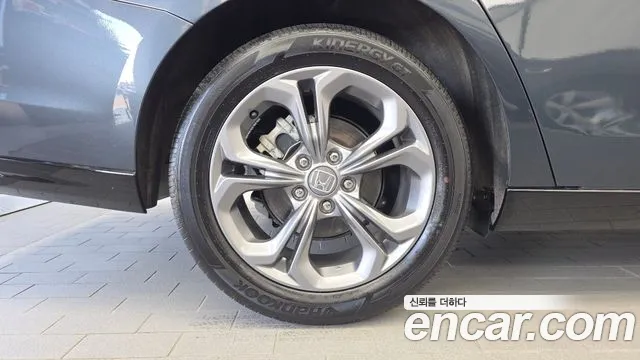 Honda Accord 2023 thumb 5