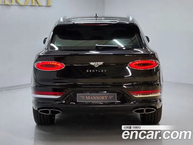 Bentley Bentayga 2023 thumb 4