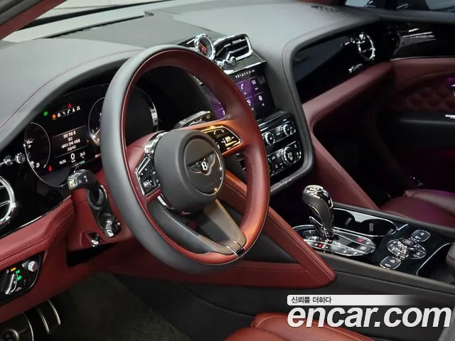 Bentley Bentayga 2023 thumb 8