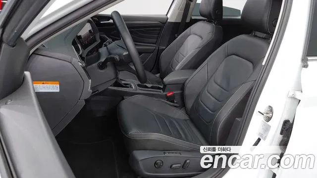 Volkswagen Jetta 2024 thumb 8