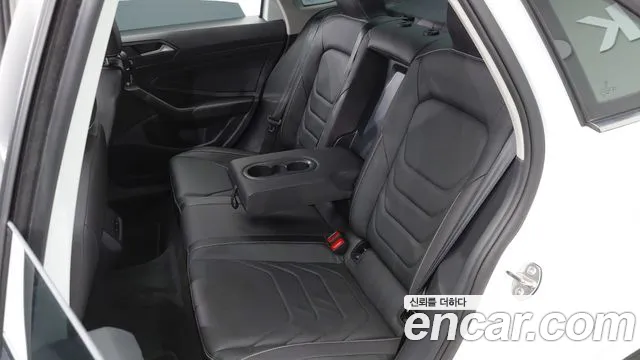 Volkswagen Jetta 2024 thumb 9