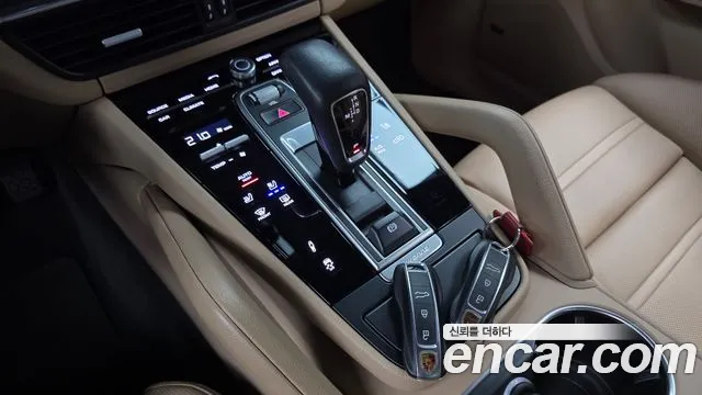 Porsche Cayenne 2021 thumb 8