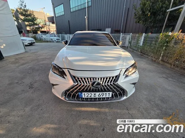 Lexus ES 2025 thumb 12