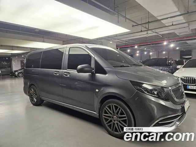 Mercedes-Benz V-Class 2020 thumb 2