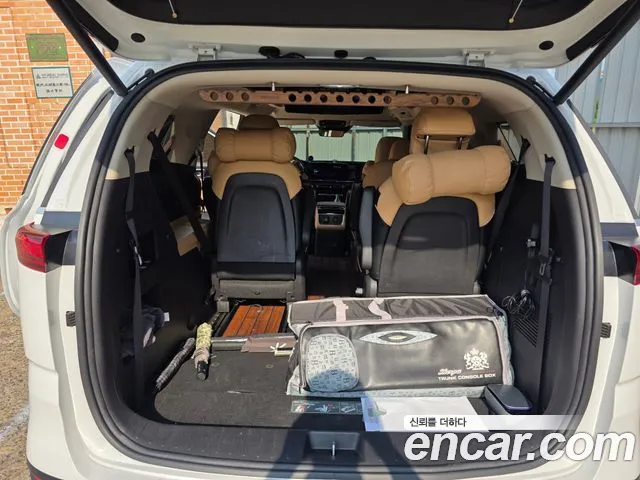 Kia Carnival 2022 thumb 4