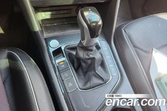 Volkswagen Tiguan 2022 thumb 9