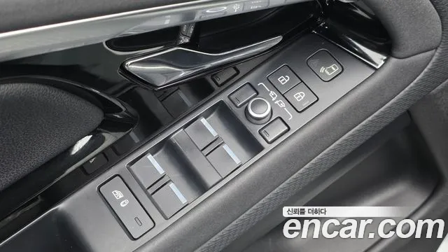 Land Rover Range Rover Evoque 2021 thumb 12
