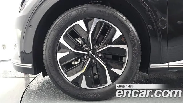 Kia EV6 2023 thumb 5