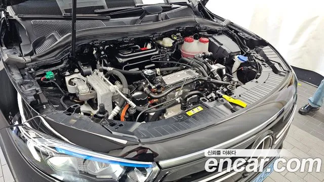 Mercedes-Benz EQA 2023 thumb 6