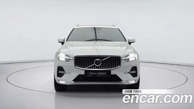 Volvo XC60 2023 thumb 2