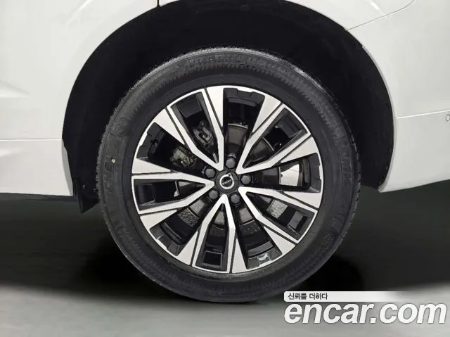 Volvo XC60 2023 thumb 6