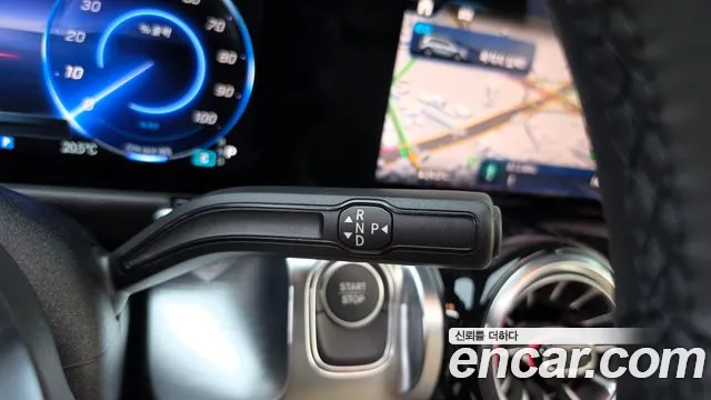 Mercedes-Benz EQB 2025 thumb 8
