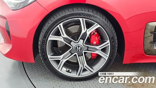 Kia Stinger 2020 thumb 5