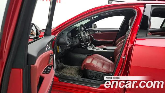 Kia Stinger 2020 thumb 10