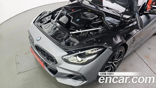 BMW Z4 2024 thumb 6