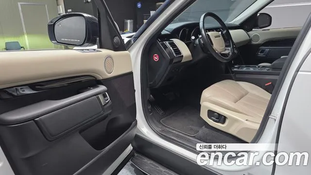 Land Rover Discovery 2019 thumb 10