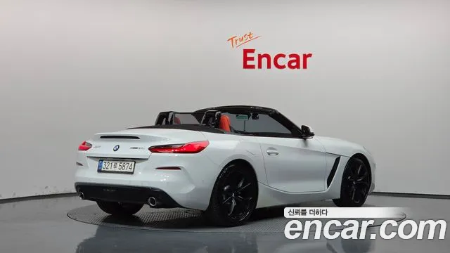 BMW Z4 2020 thumb 2