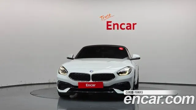 BMW Z4 2020 thumb 3
