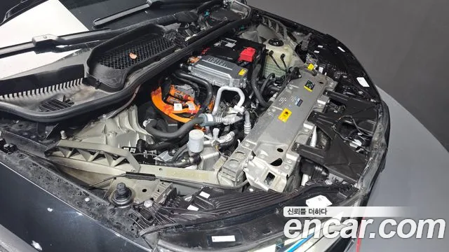BMW iX 2022 thumb 6