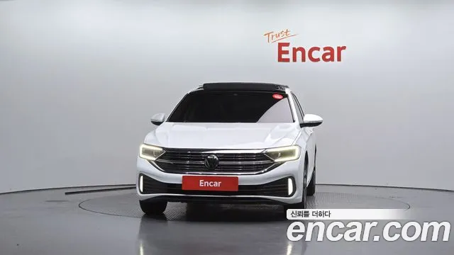Volkswagen Jetta 2023 thumb 3