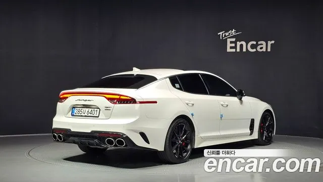 Kia Stinger 2019 thumb 11