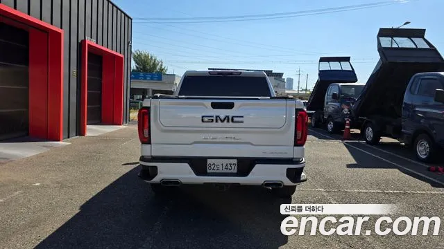 GMC Sierra 2023 thumb 4