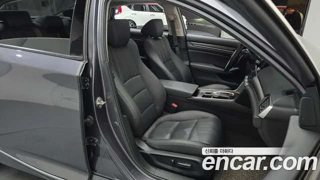 Honda Accord 2019 thumb 12