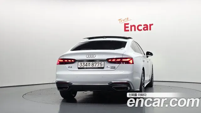 Audi A5 2023 thumb 4