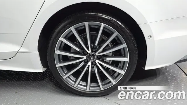Audi A5 2023 thumb 5