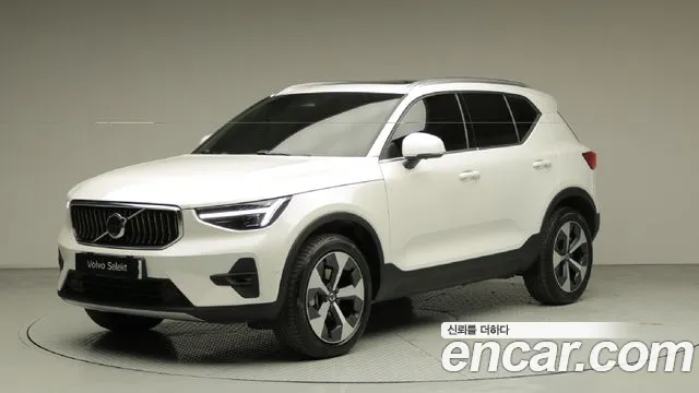 Volvo XC40 2025 thumb 11