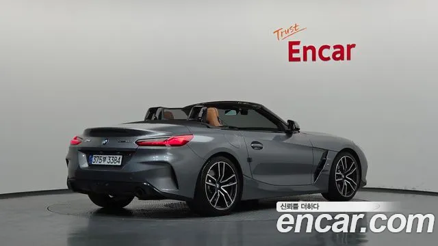 BMW Z4 2023 thumb 2