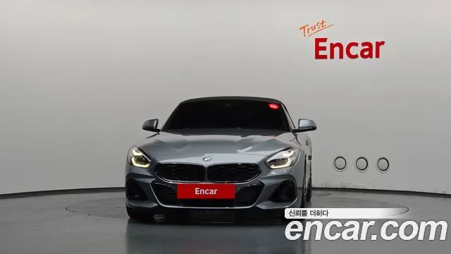 BMW Z4 2023 thumb 3