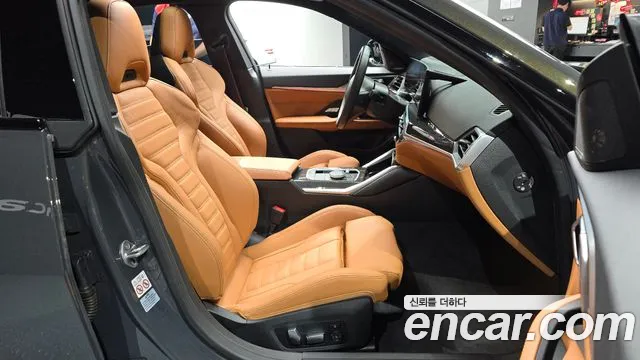 BMW i4 2023 thumb 11