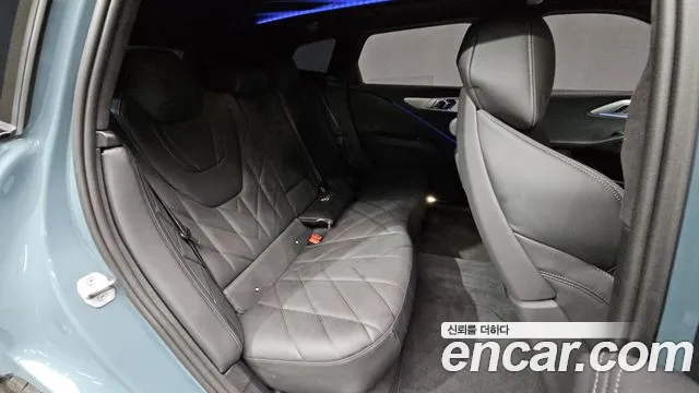 BMW XM 2024 thumb 11