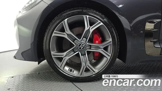 Kia Stinger 2020 thumb 4