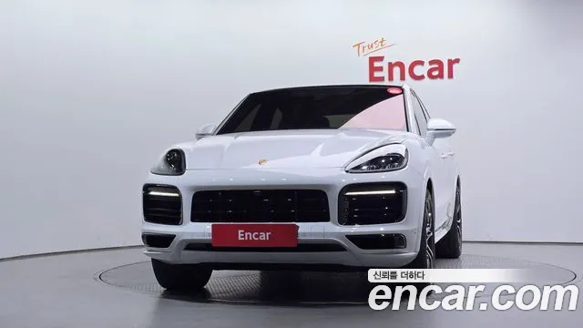 Porsche Cayenne 2022 thumb 3