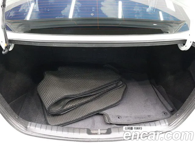 Hyundai Avante 2017 thumb 5