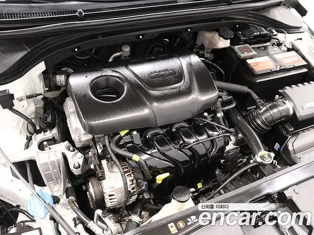 Hyundai Avante 2017 thumb 6