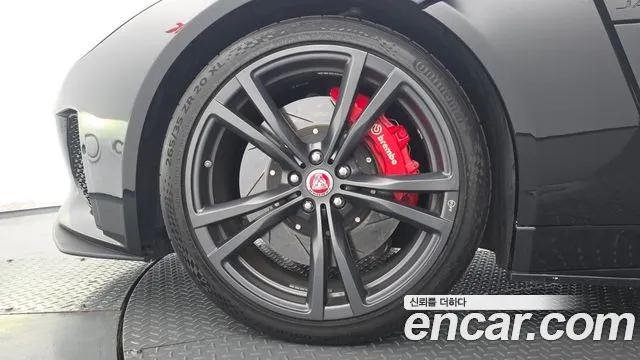 Jaguar F-Type 2019 thumb 5