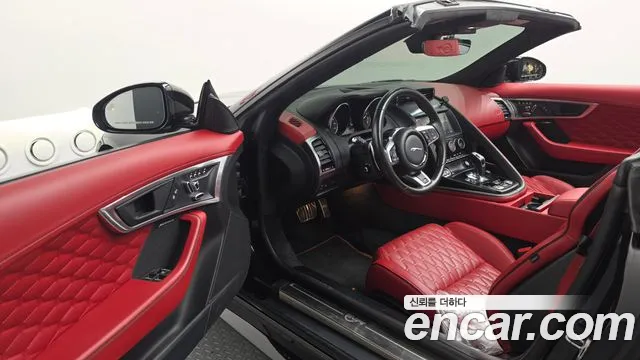 Jaguar F-Type 2019 thumb 10