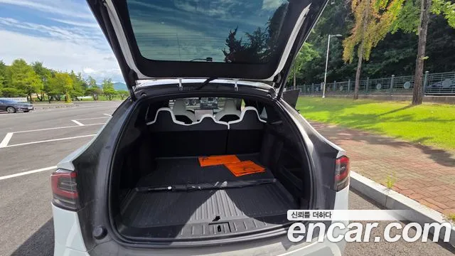 Tesla Model X 2023 thumb 11