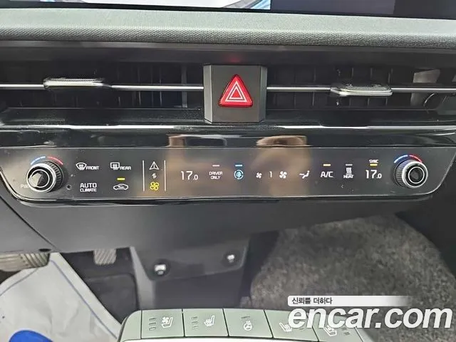 Kia EV6 2021 thumb 10