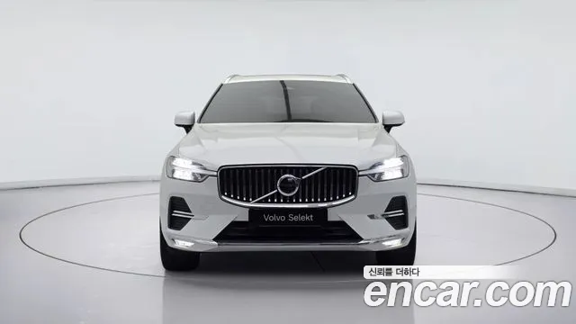 Volvo XC60 2023 thumb 2