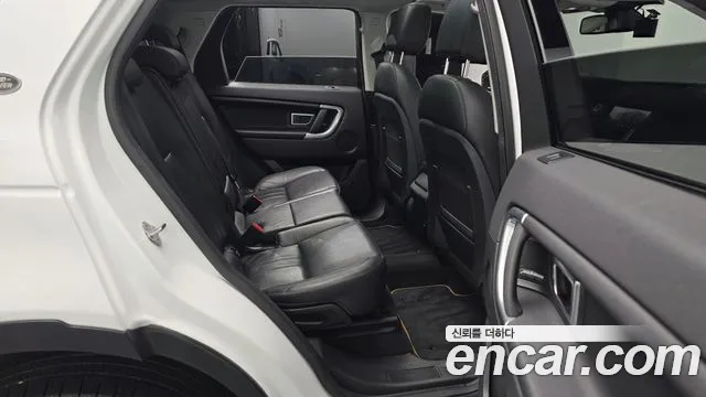 Land Rover Discovery Sport 2019 thumb 11