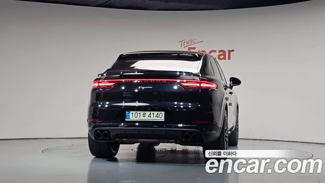 Porsche Cayenne 2021 thumb 3