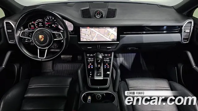 Porsche Cayenne 2021 thumb 6